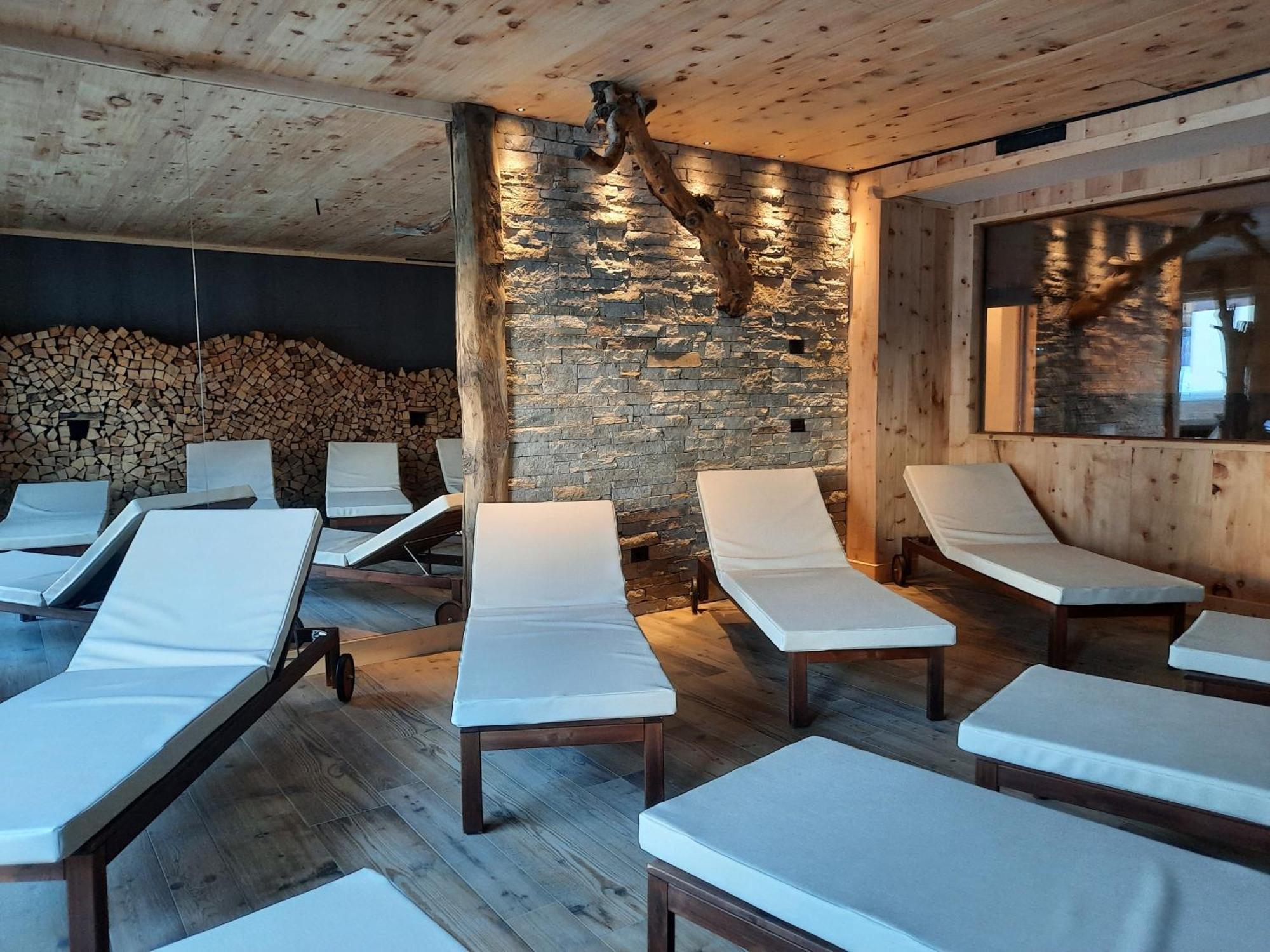 Hotel Del Bosco Livigno Exterior photo