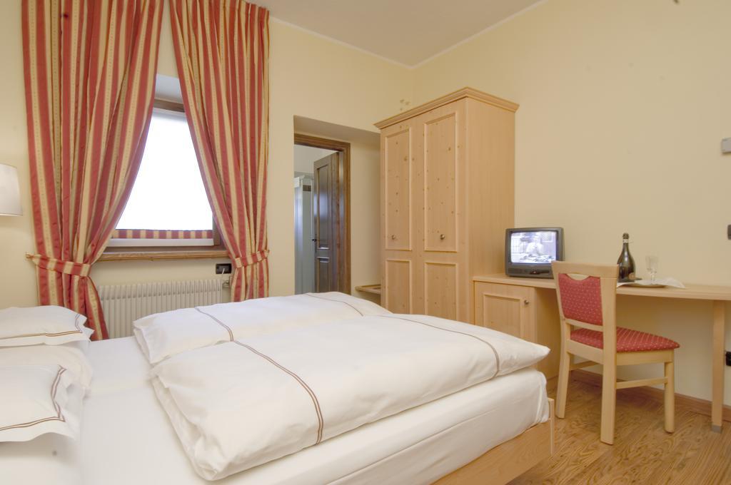 Hotel Del Bosco Livigno Exterior photo