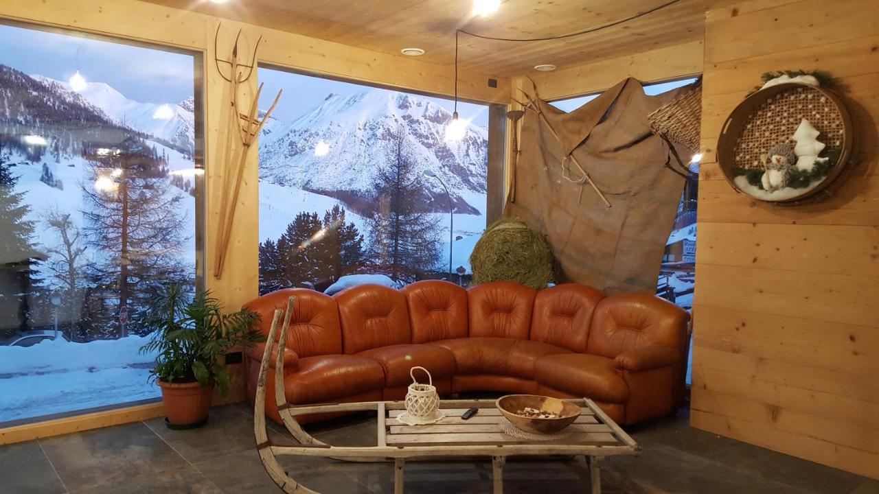 Hotel Del Bosco Livigno Exterior photo